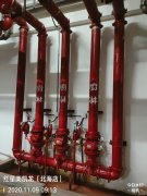 红星美凯龙喷淋管刷漆