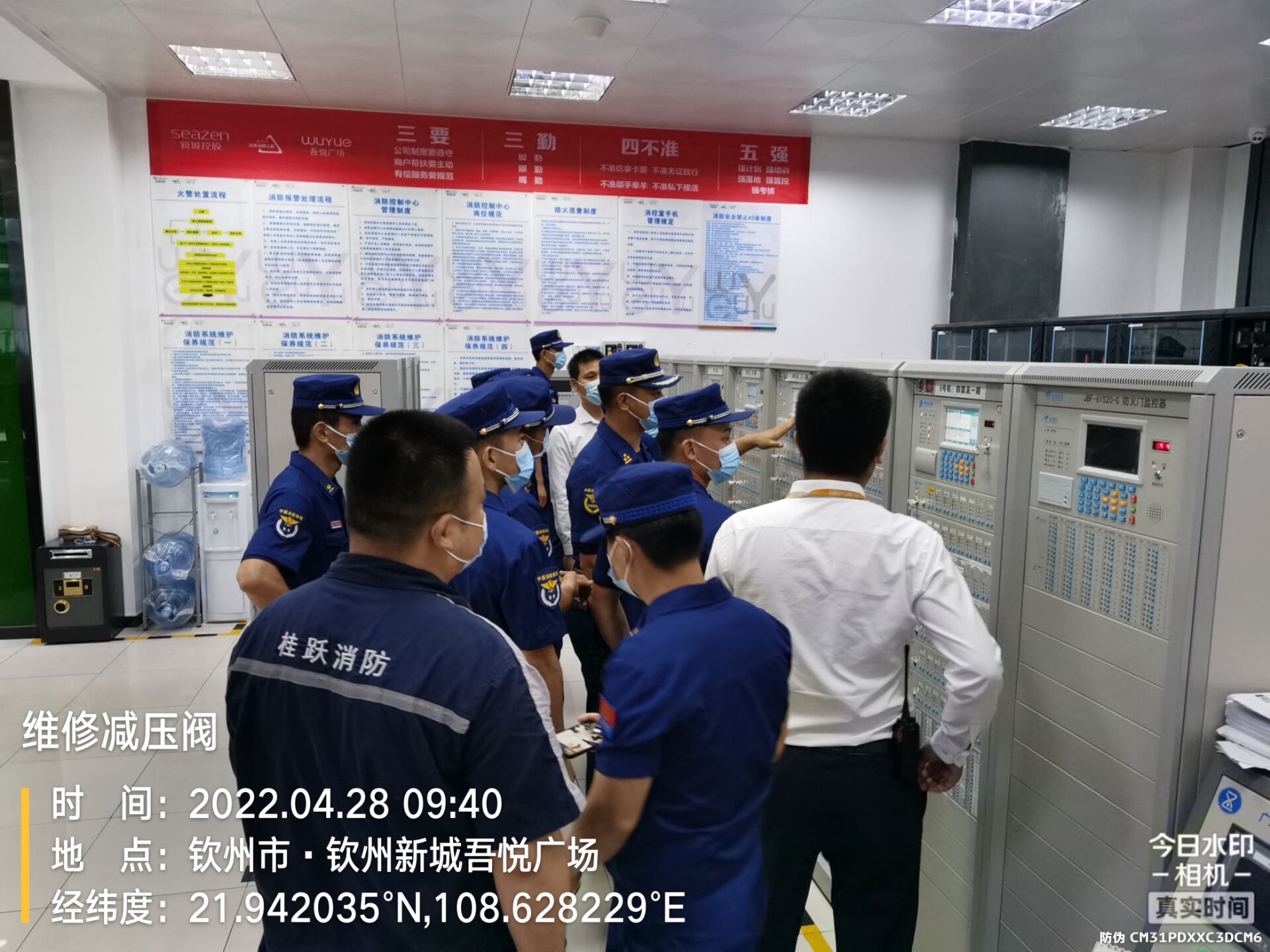 钦州吾悦广场配合消防检查